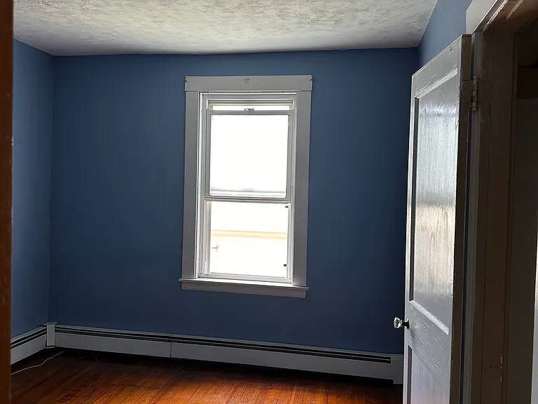 11 Vaness St #B — Photo 10