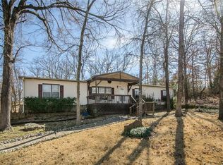 210 Castlewood Dr, Streetman, TX 75859