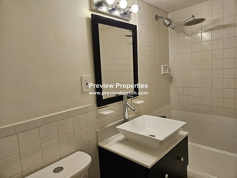 38 Carey Ave #3P — Photo 21
