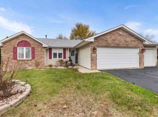5123 Windrush Dr, Rockford, IL 61109