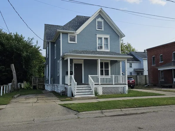 315 W Van Buren St, Janesville, WI 53548