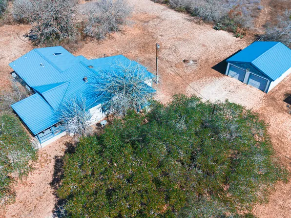 6332 Wildcat, Beeville, TX 78102