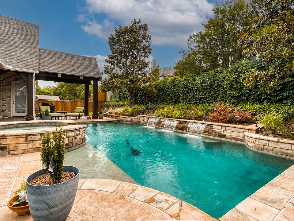 1st image of 1728 Watersedge Dr