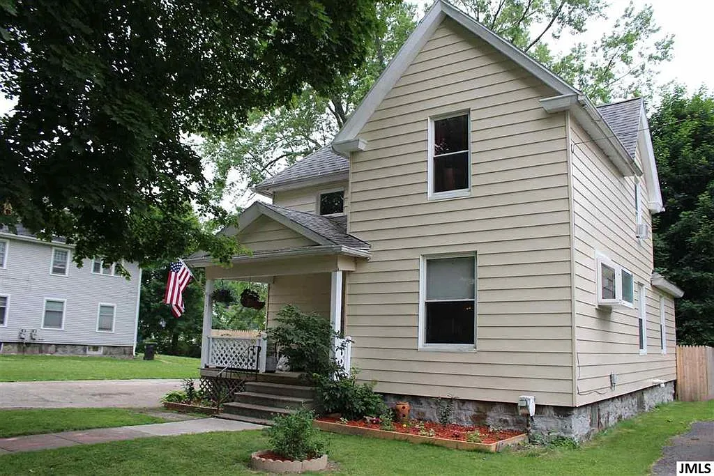 511 Union St photo 1