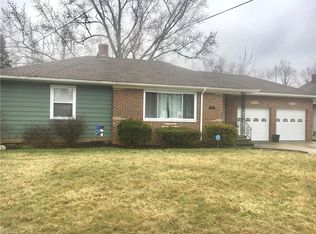 11483 Lawndale Dr, Parma Heights, OH 44130