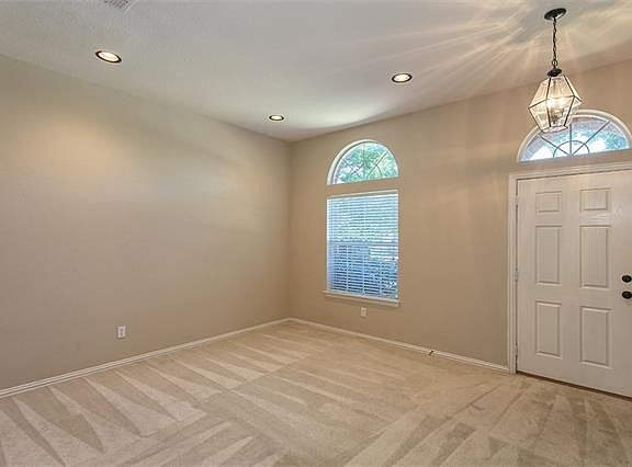 4th image of 1614 Mallard Dr