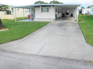 5414 Mohawk St, Zephyrhills, FL 33542