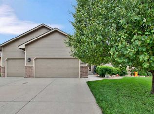 10602 W Atlanta Cir, Wichita, KS 67215