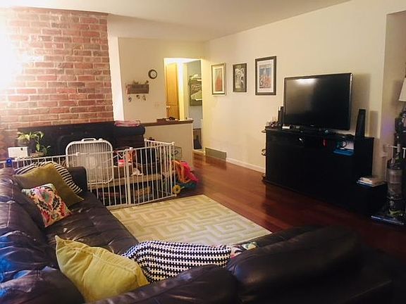 2nd image of 6108 127th Pl SE