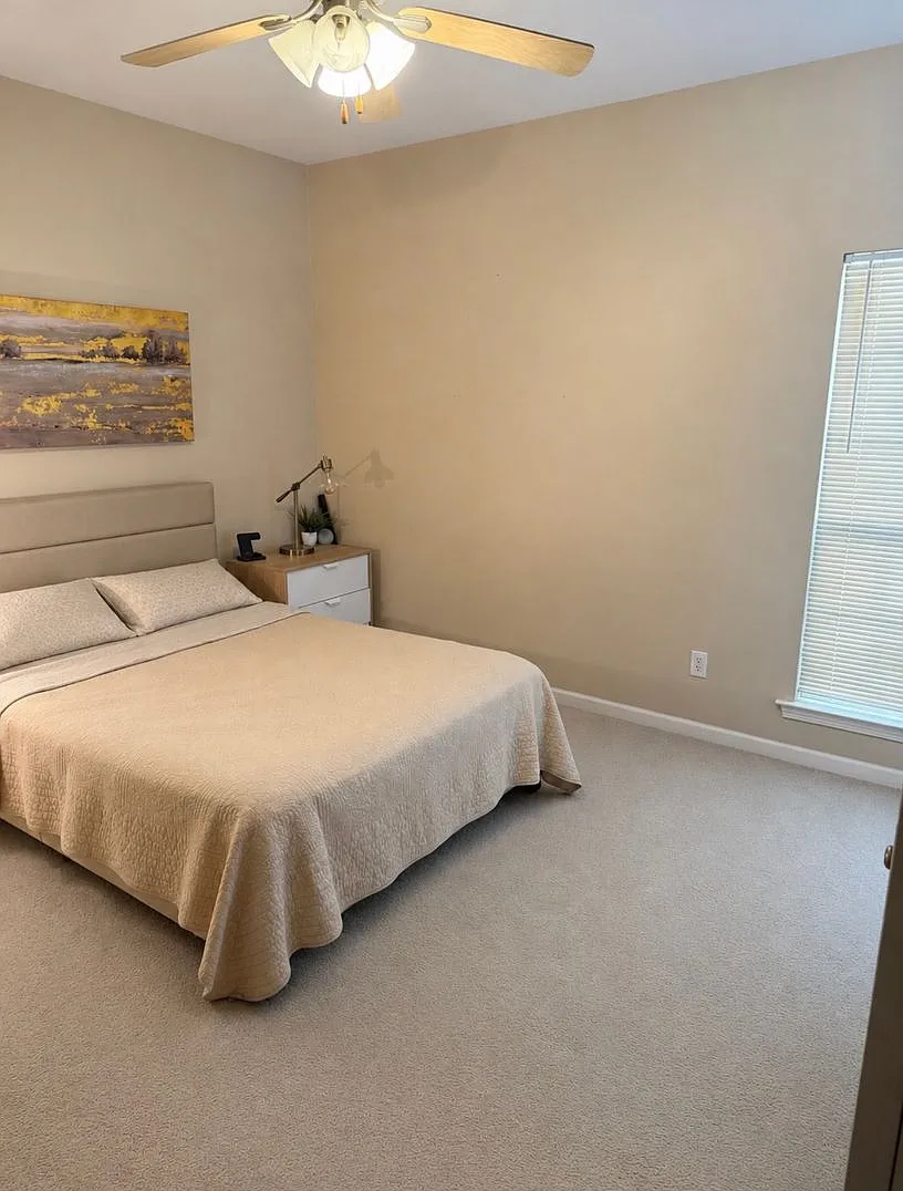 2714 Gage Dr — Photo 2