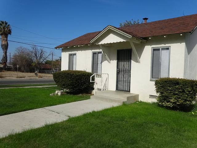 2nd image of 320 W Latham Ave