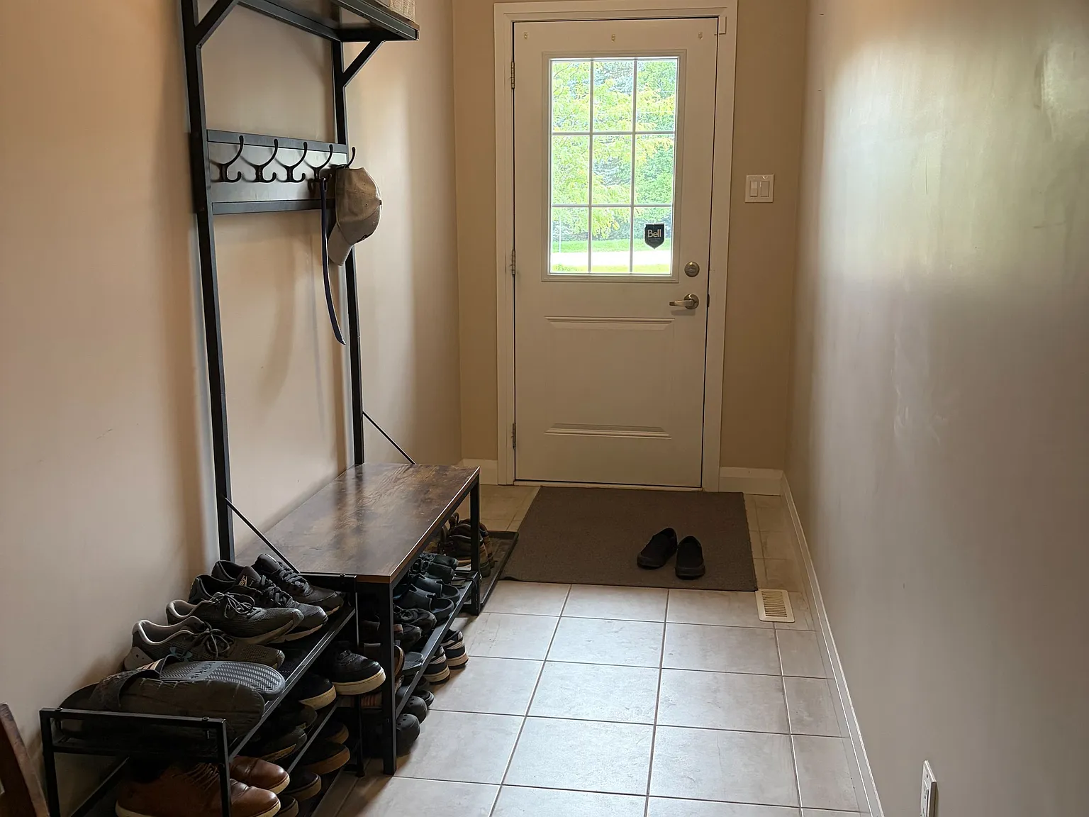 3 bed, $2,599 — Photo 2