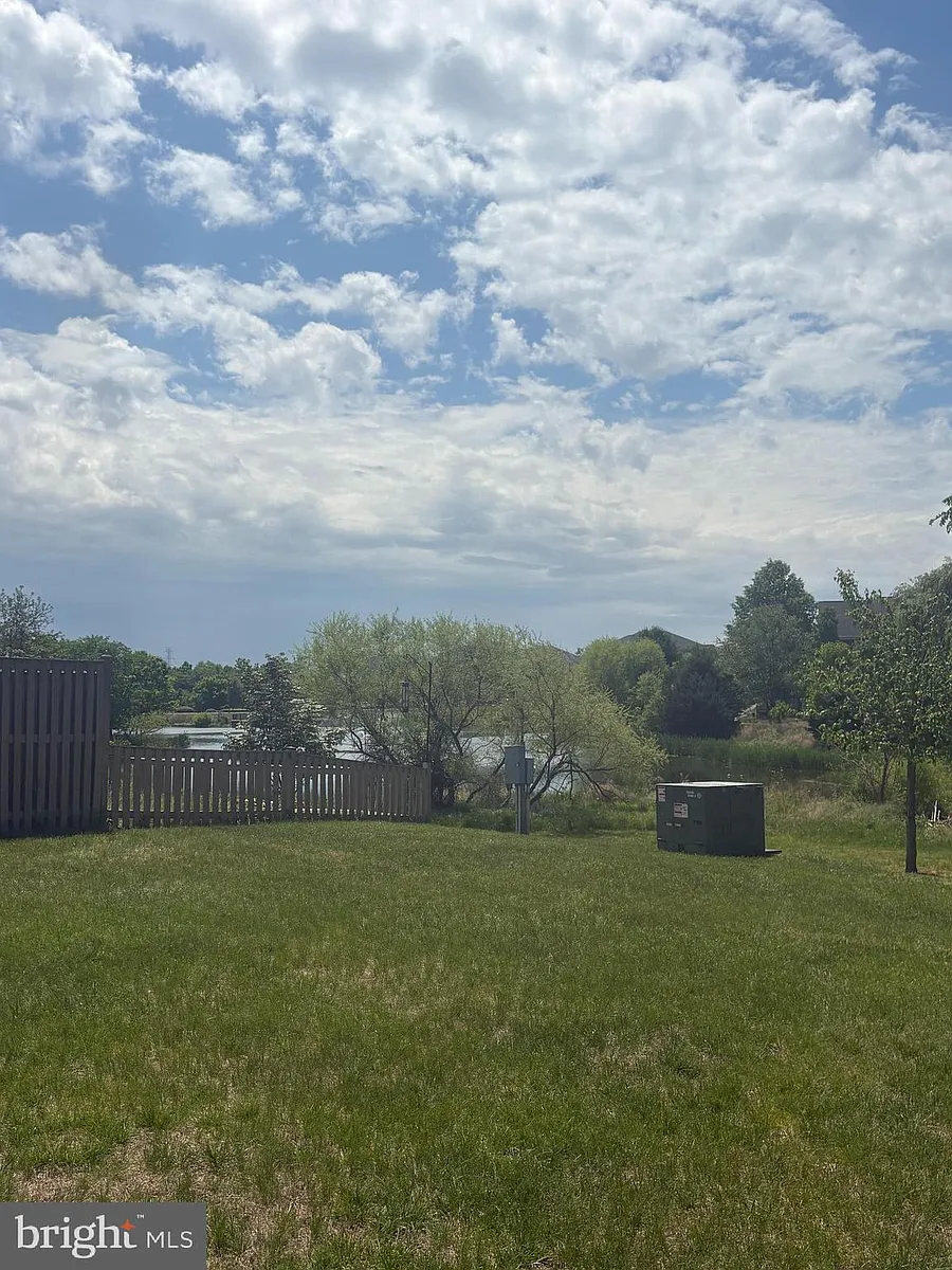 Building Photo - 20937 Colecroft Sq