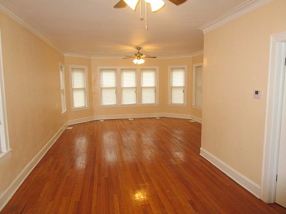4th image of 2847 N Kenneth Ave