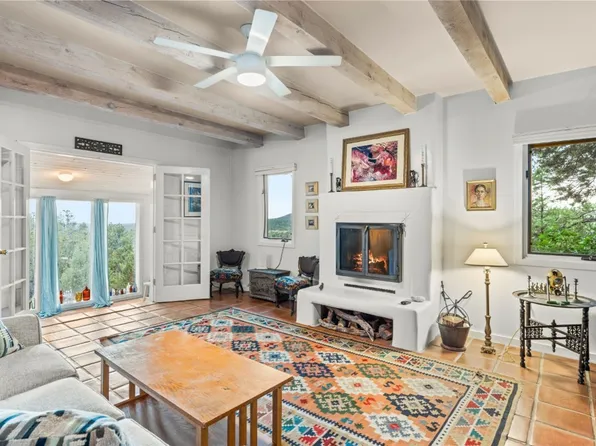 87 Quartz Trl, Santa Fe, NM 87505