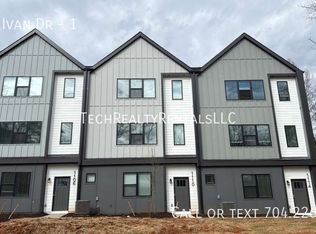 1110 Ivan Dr #1, Charlotte, NC 28216