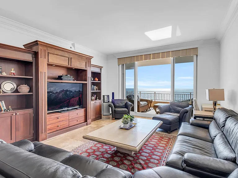 791 Crandon Blvd #Penthouse 4 — Photo 5
