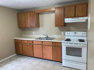 114 E Main St APT B, Grand Ledge, MI 48837