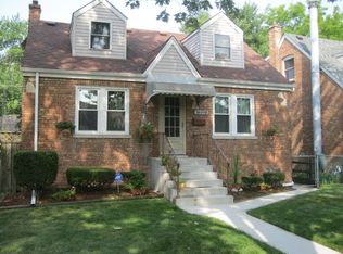 18018 Oakwood Ave, Lansing, IL 60438