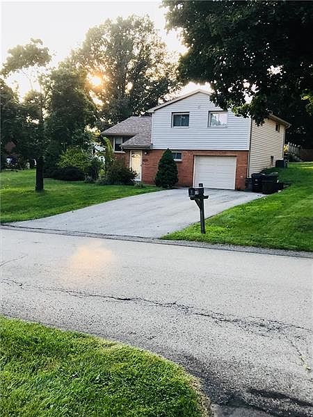 1st image of 114 Sunrise Dr
