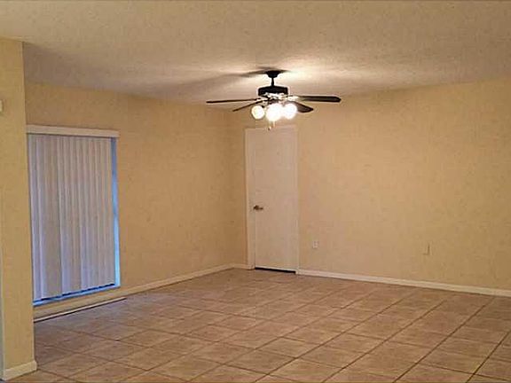 4th image of 16881 Royal Poinciana Dr