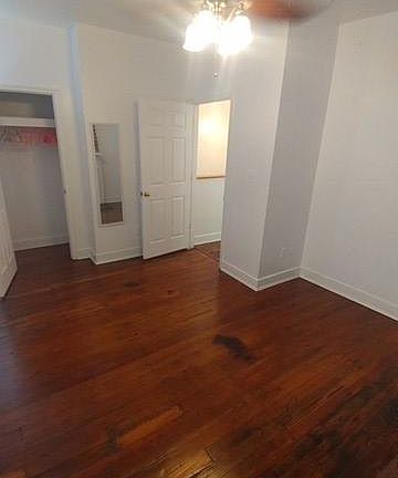 2nd image of 1423 W Leigh St APT A