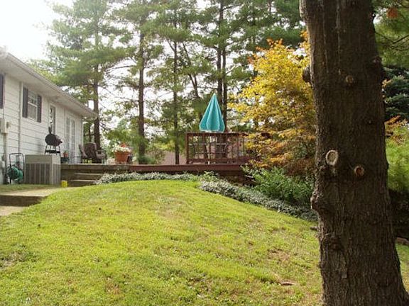 3rd image of 30 Courtland Dr