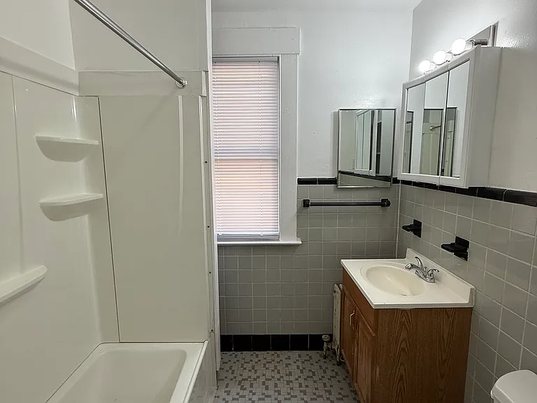 429 Ellsworth Ave #1L — Photo 14