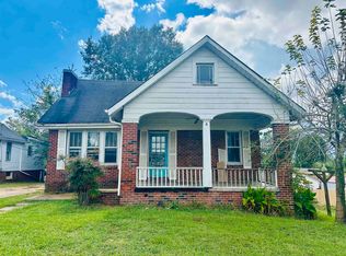 332 Pharr Ave, Selmer, TN 38375