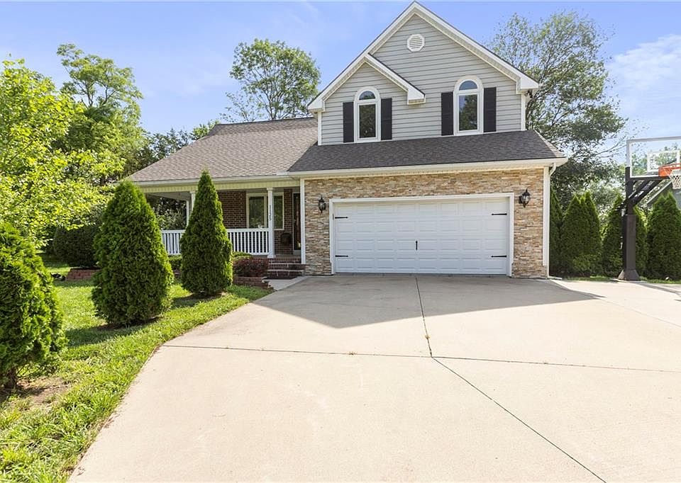 1125 S Mulberry St, Ottawa, KS 66067 | Zillow