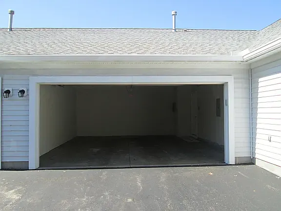 11 Newton Square Dr #1 — Photo 9