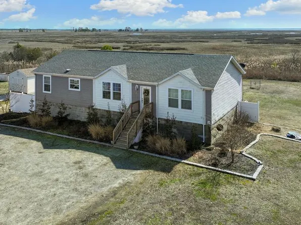 8502 Sonnys Dr, Hallwood, VA 23359