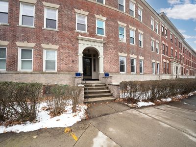 6 Parkway Rd APT 6, Brookline, MA, 02445