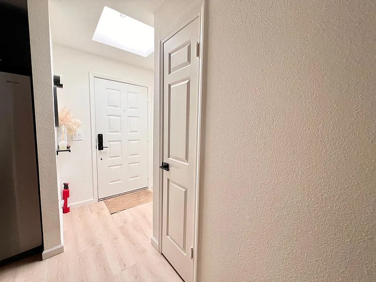 1814 K St #L3 — Photo 19