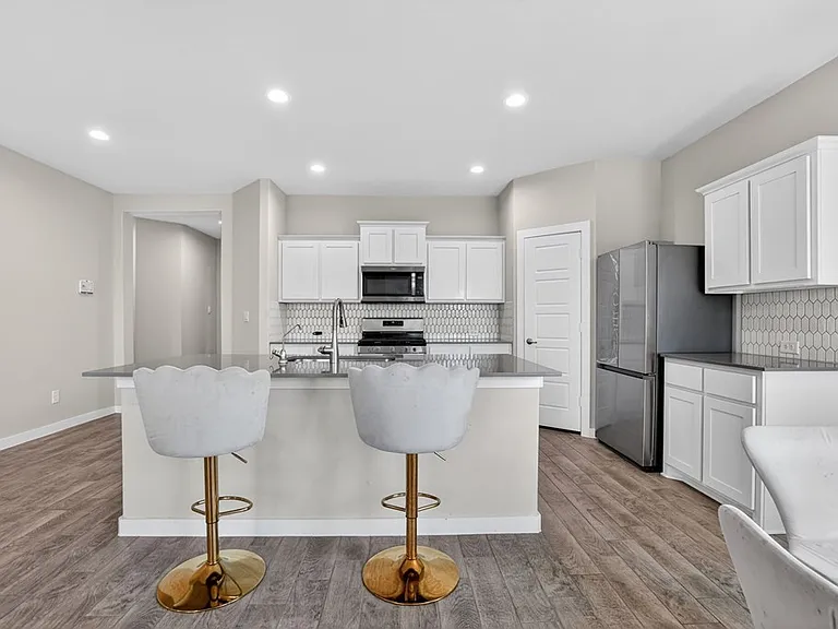 2209 Beaufort Dr — Photo 17
