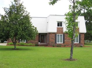 209 Echeconnee Ln, Warner Robins, GA 31093