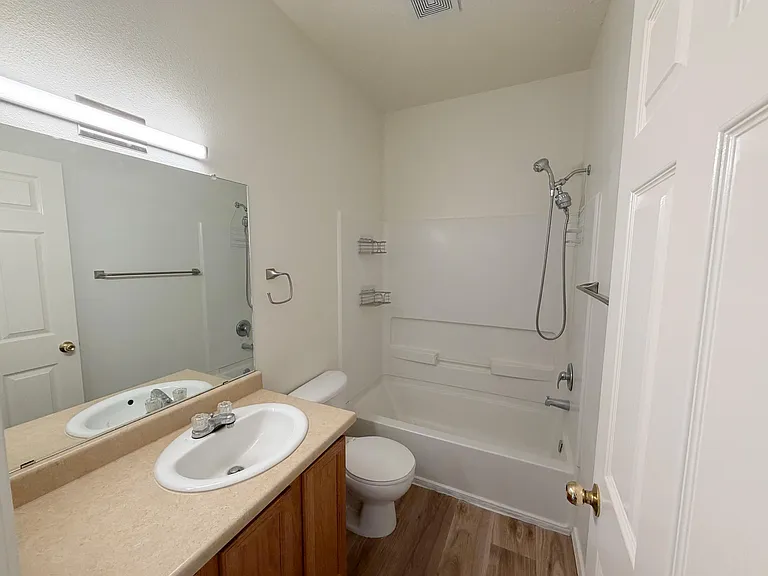 1105 Meadowlark Way SE #C — Photo 22