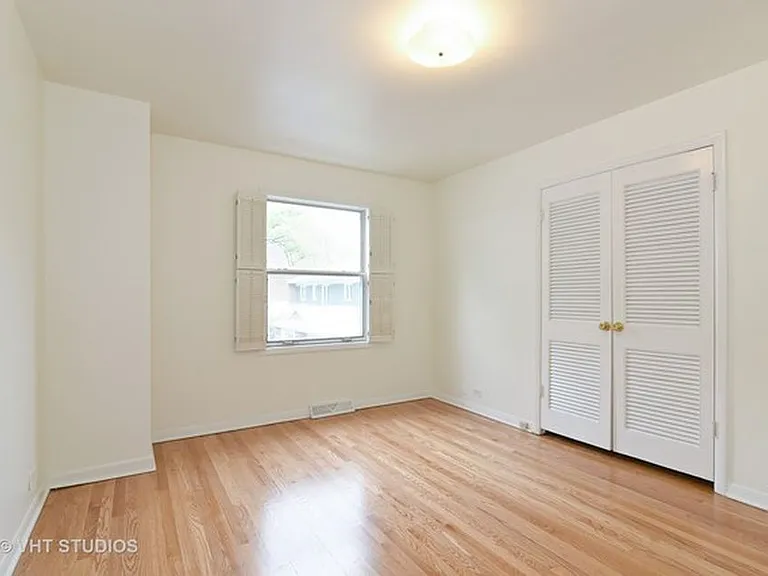 774 Green Bay Rd — Photo 14
