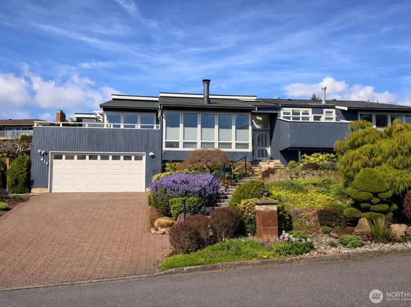 415 174th Place NE, Bellevue, WA 98008