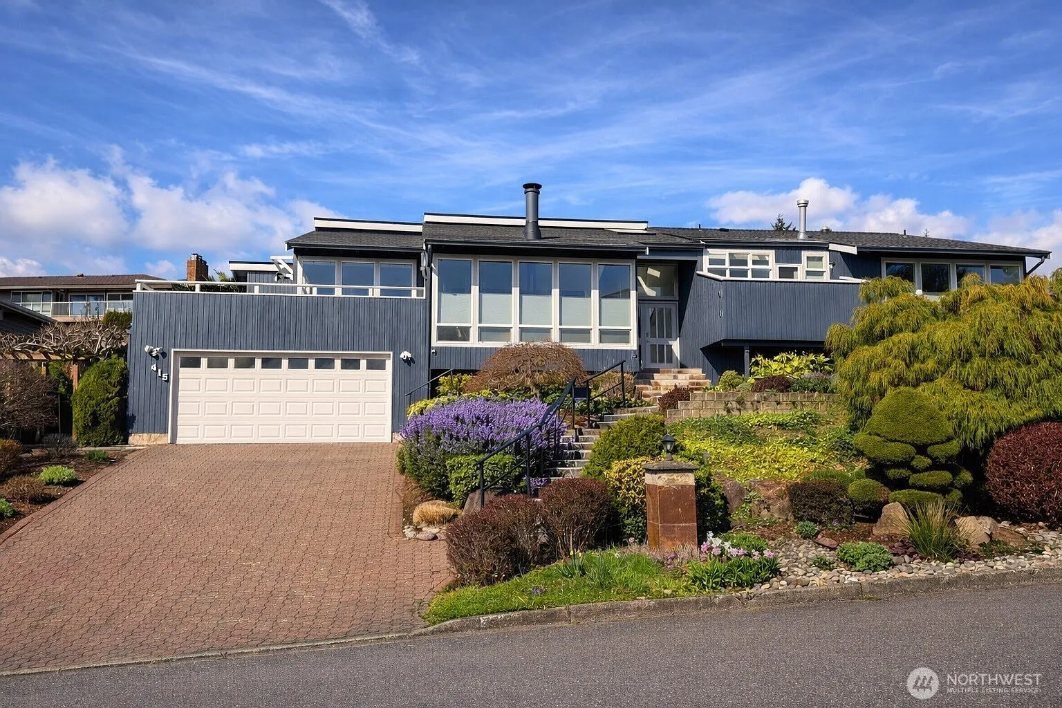 415 174th Place NE photo 1