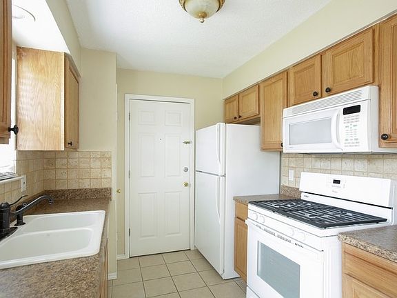 3rd image of 1340 Eastside Dr