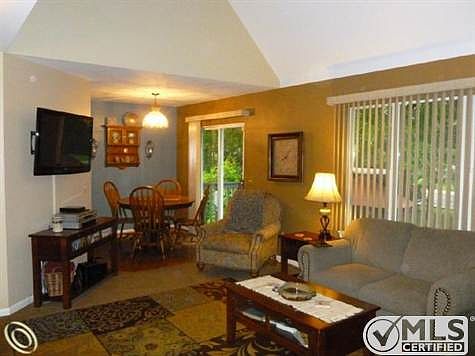 15227 Weller Ct Great Room View