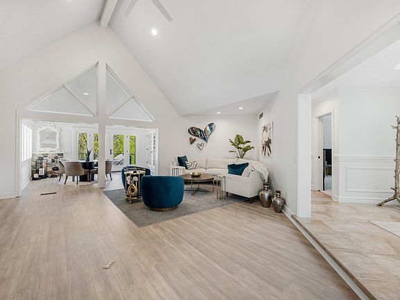 5th image of 6918 Woodcroft Ln