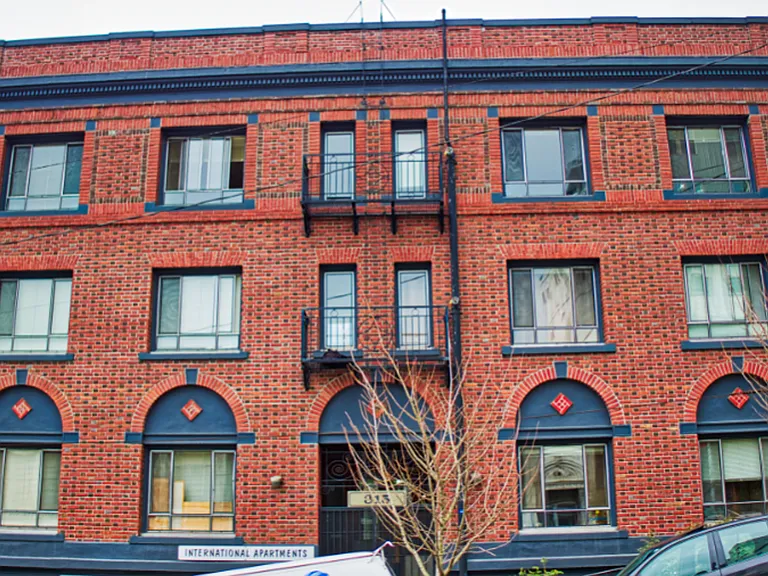 Mayn Suites — Photo 20