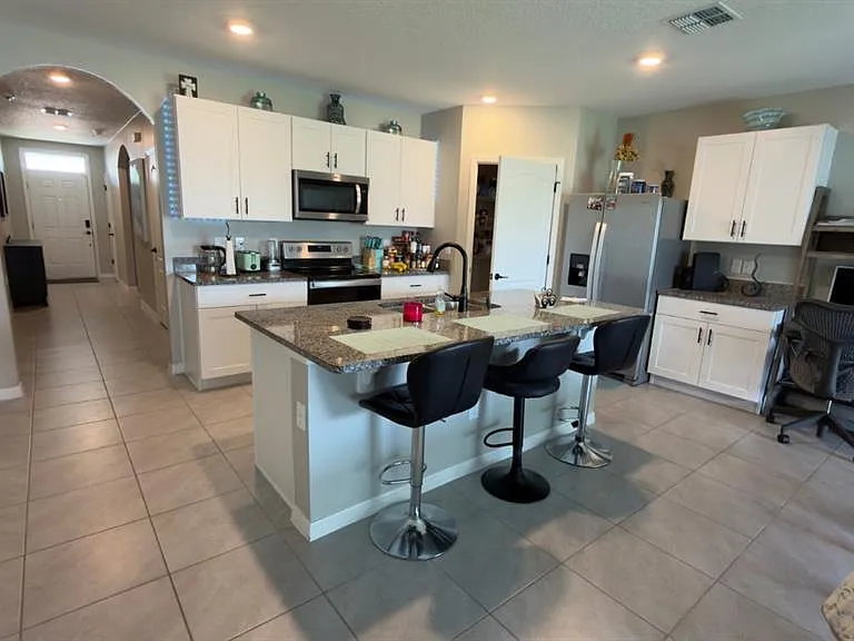 1583 Barberry Dr — Photo 7