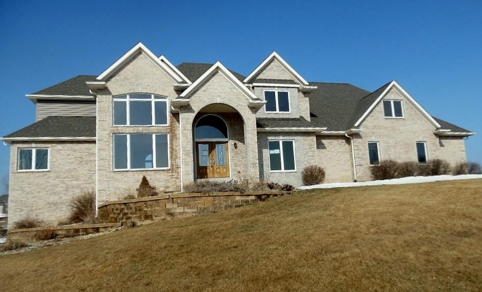 1st image of 450 Schauer Ln