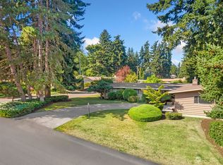 8904 SE 58th St, Mercer Island, WA 98040