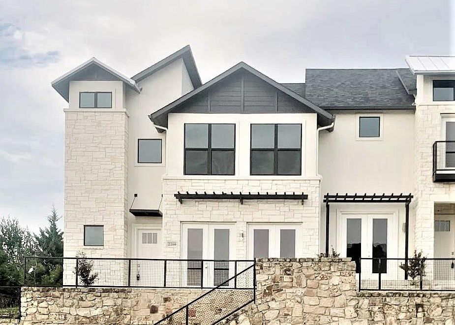 1st image of 2200 Hemingway Ln