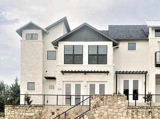 2200 Hemingway Ln, Carrollton, TX 75010