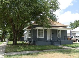 672 E 5th St NE, Russell, KS 67665